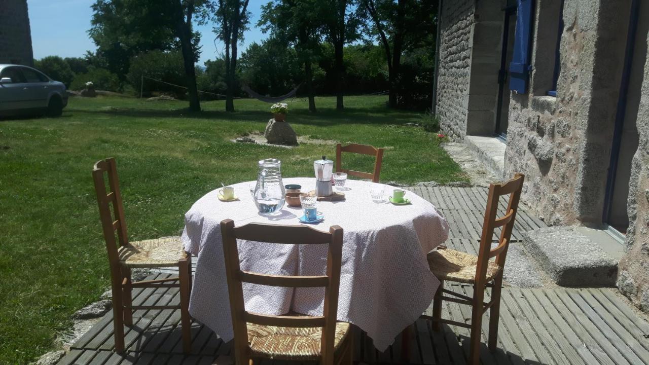 Maison En Pierre Villa Dettey Luaran gambar
